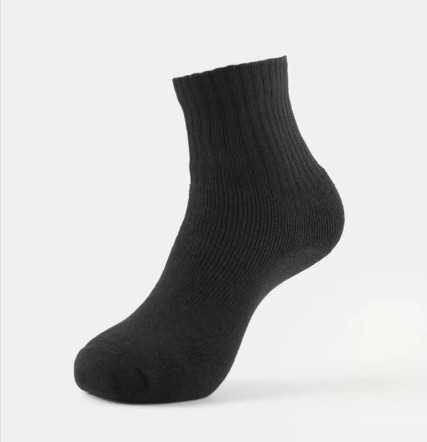 Jockey #7036 Compact Cotton Terry Ankle Length Socks With StayFresh Treatment (Black & white)